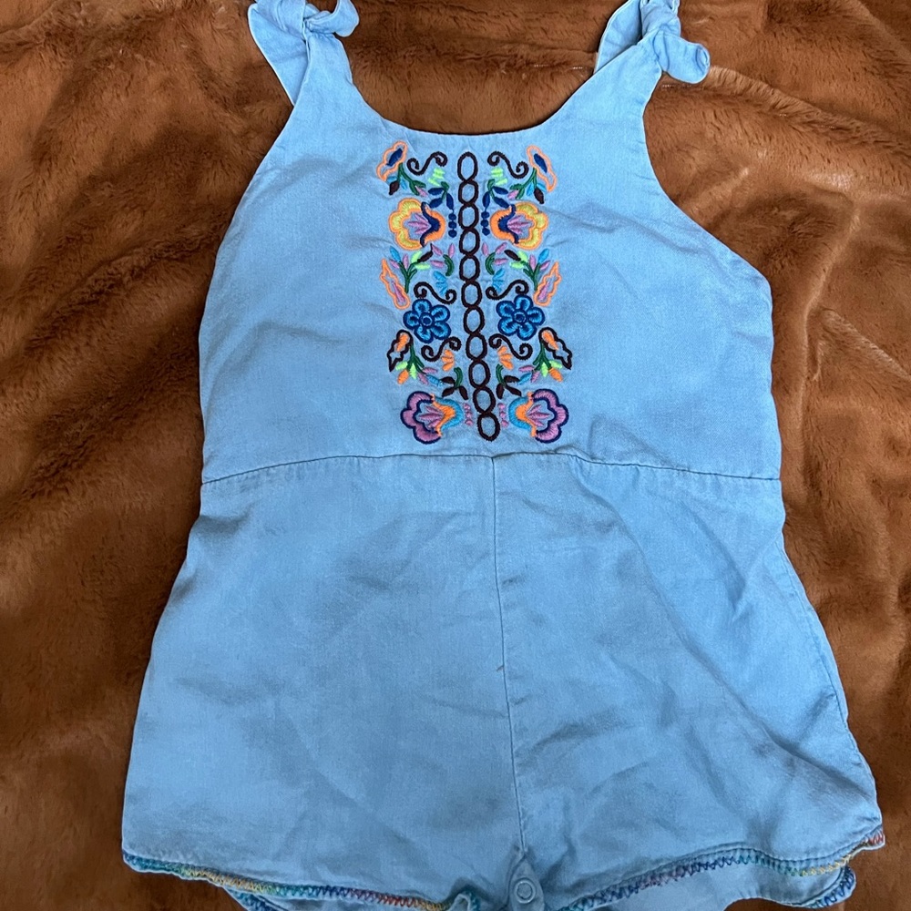 Peek Romper